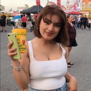 Meet your Posher, Melanie